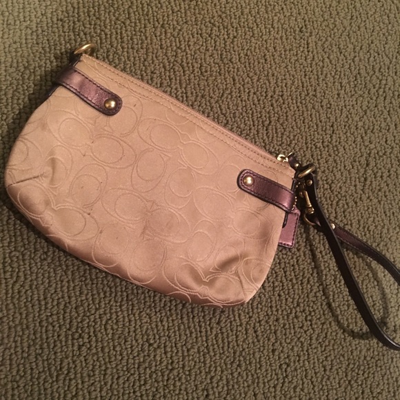 Coach Bag - Picture 3 of 5